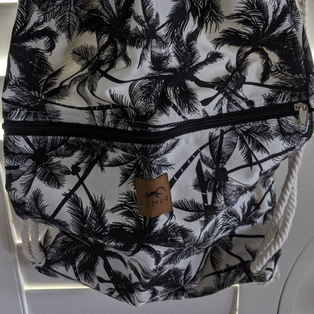 Lemur drawstring backpack - Picture 2 of 2
